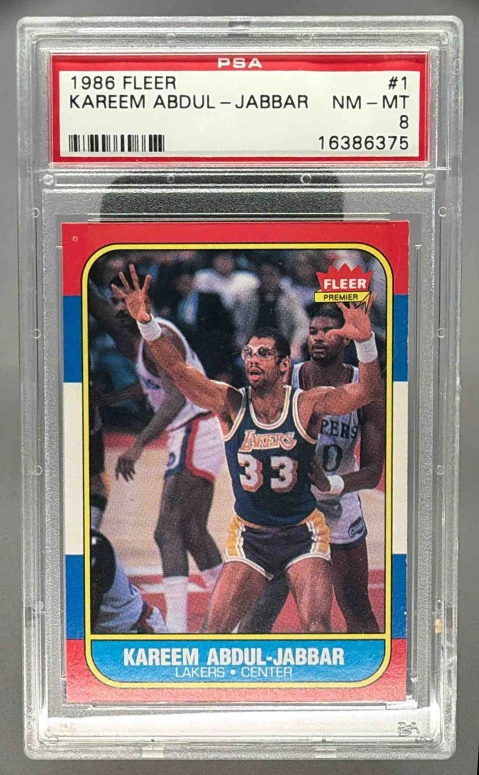KAREEM ABDUL-JABBAR 1986 FLEER PSA 8 - LAKERS