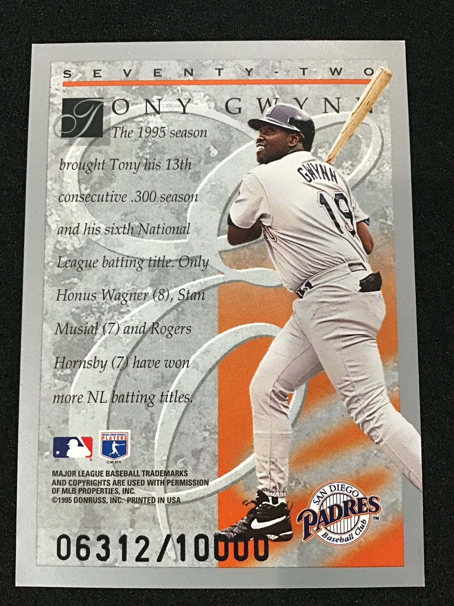 Tony Gwynn 1996 Donruss Elite Series /10000 #72 San Diego Padres - Image 2